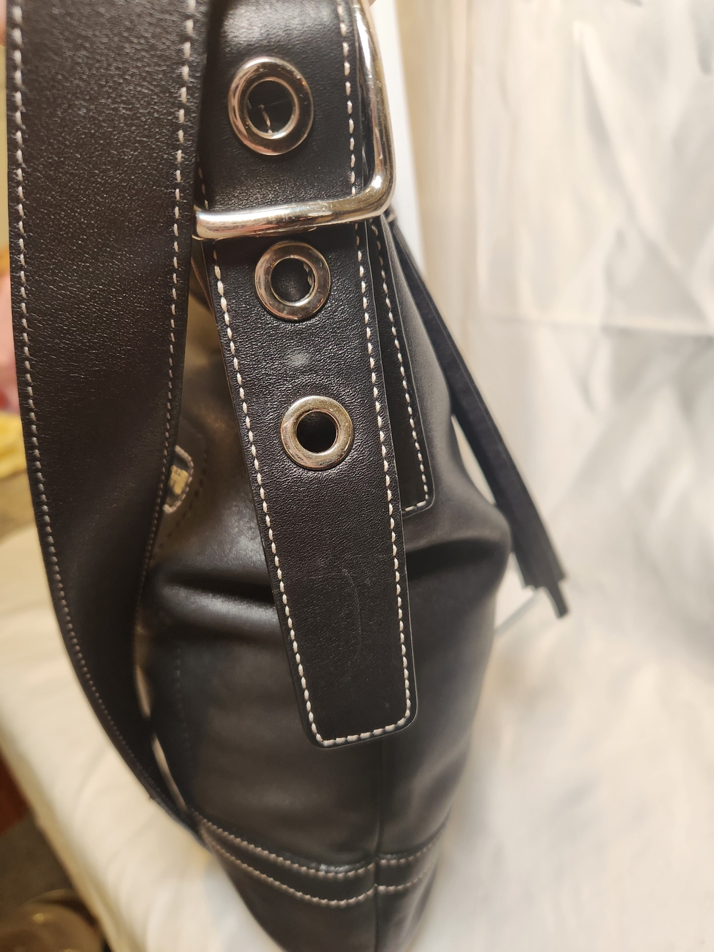 Coach Soho Vintage Legacy Slim Duffle Bag - Picture 4 of 8